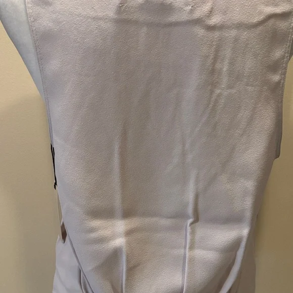 NWT Brochu Walker Soft Cream V-neck Top - Size Small - Picture 9 of 15